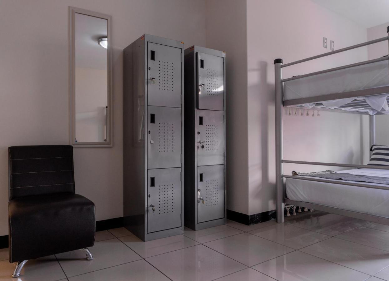 Esencia Hostal Terminal Oaxaca ภายนอก รูปภาพ