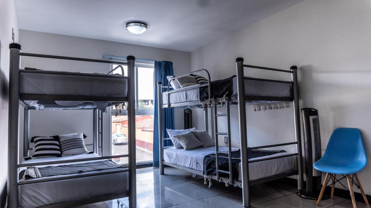 Esencia Hostal Terminal Oaxaca ภายนอก รูปภาพ