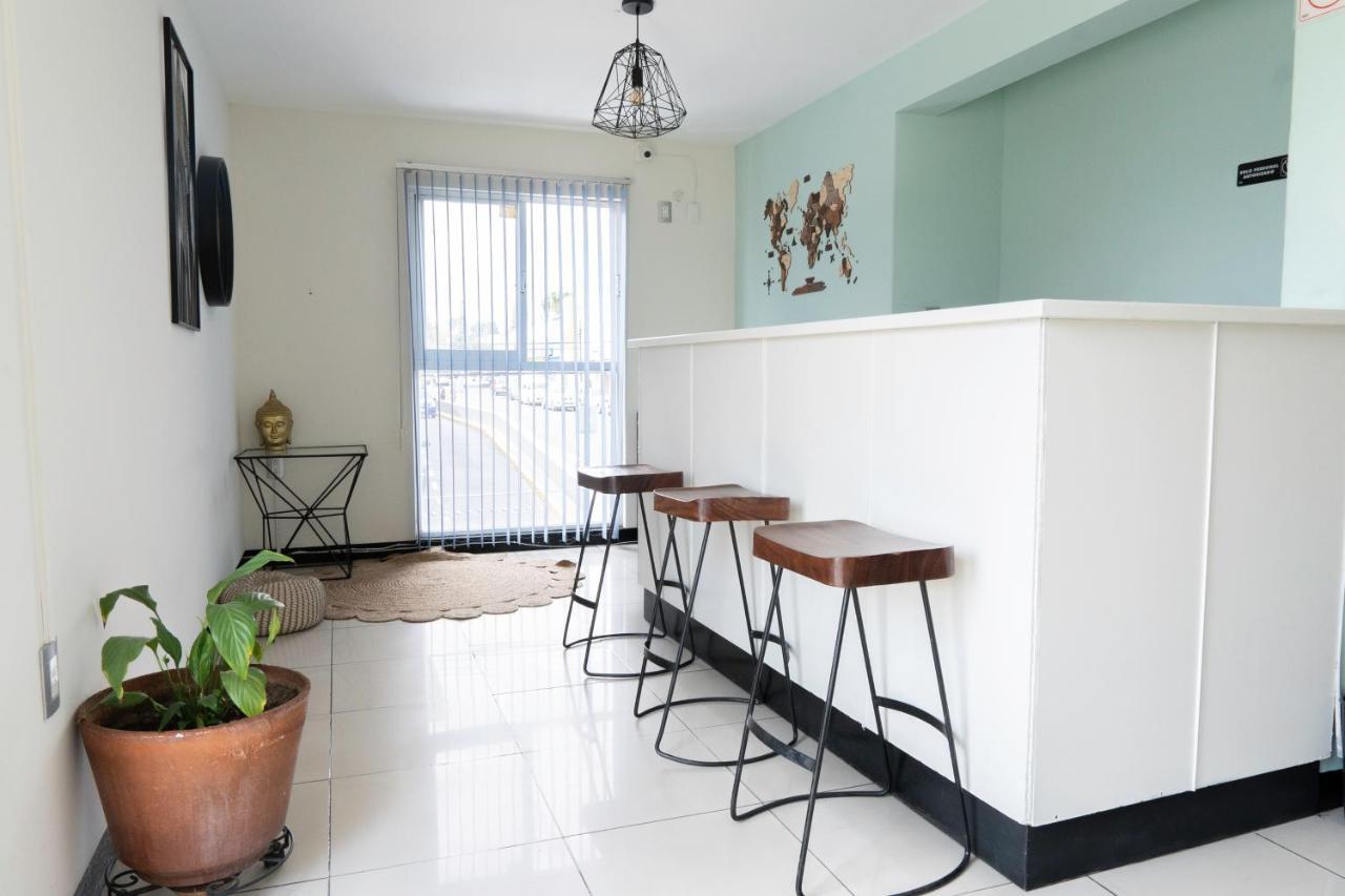 Esencia Hostal Terminal Oaxaca ภายนอก รูปภาพ